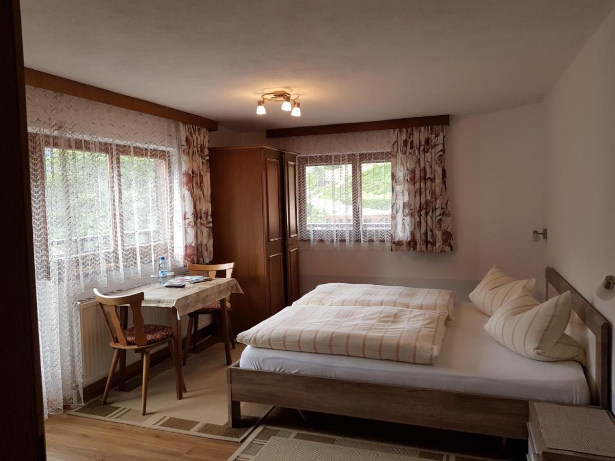 Haus Tannegg Bed & Breakfast Pettneu am Arlberg Exterior photo