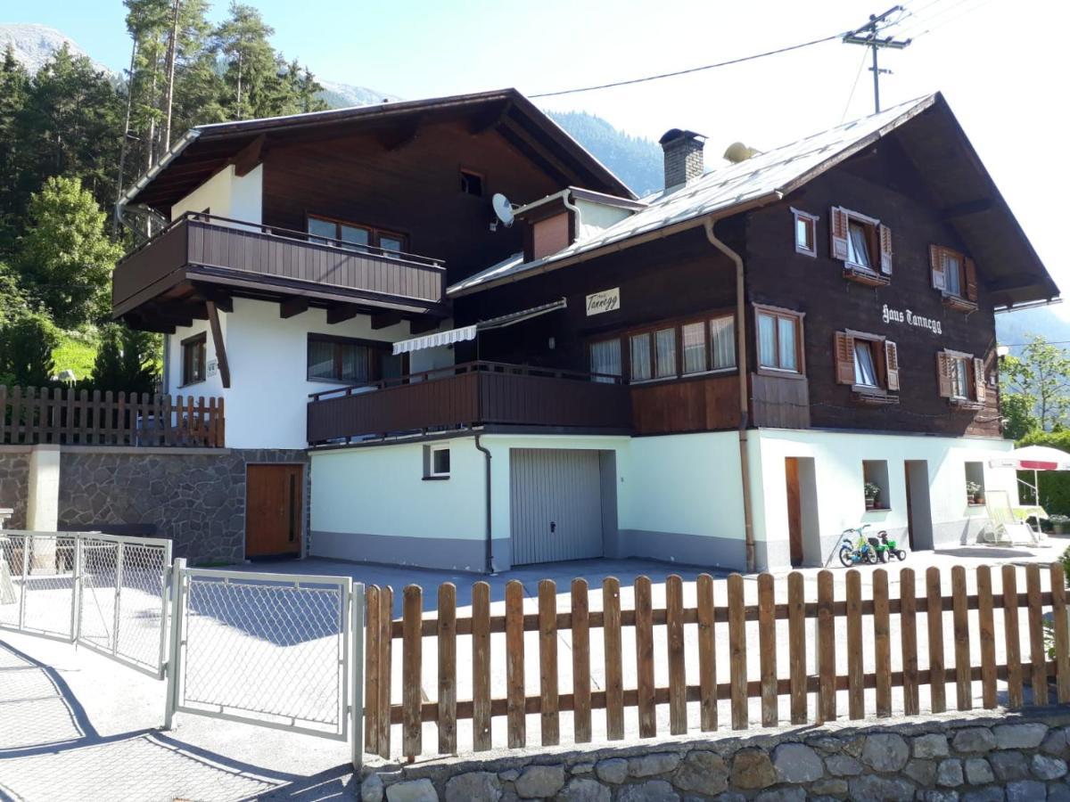 Haus Tannegg Bed & Breakfast Pettneu am Arlberg Exterior photo